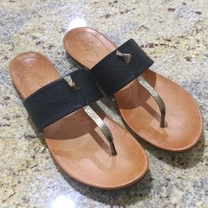 Naya Crescent Leather Sandals.  NWOT Black & Gold